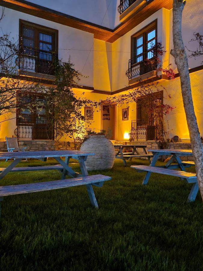 קוסדסי Sezgin Boutique Hotel מראה חיצוני תמונה