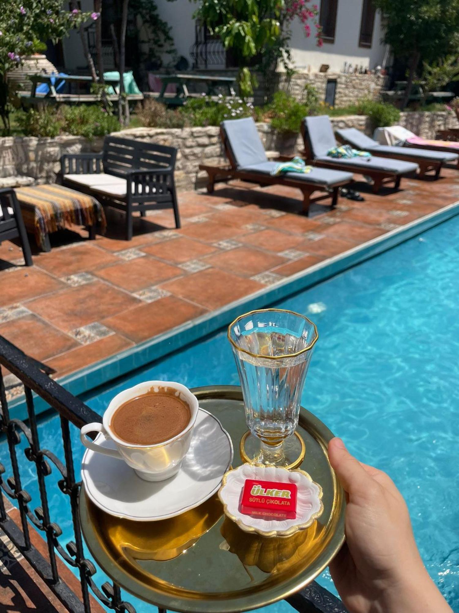 קוסדסי Sezgin Boutique Hotel מראה חיצוני תמונה