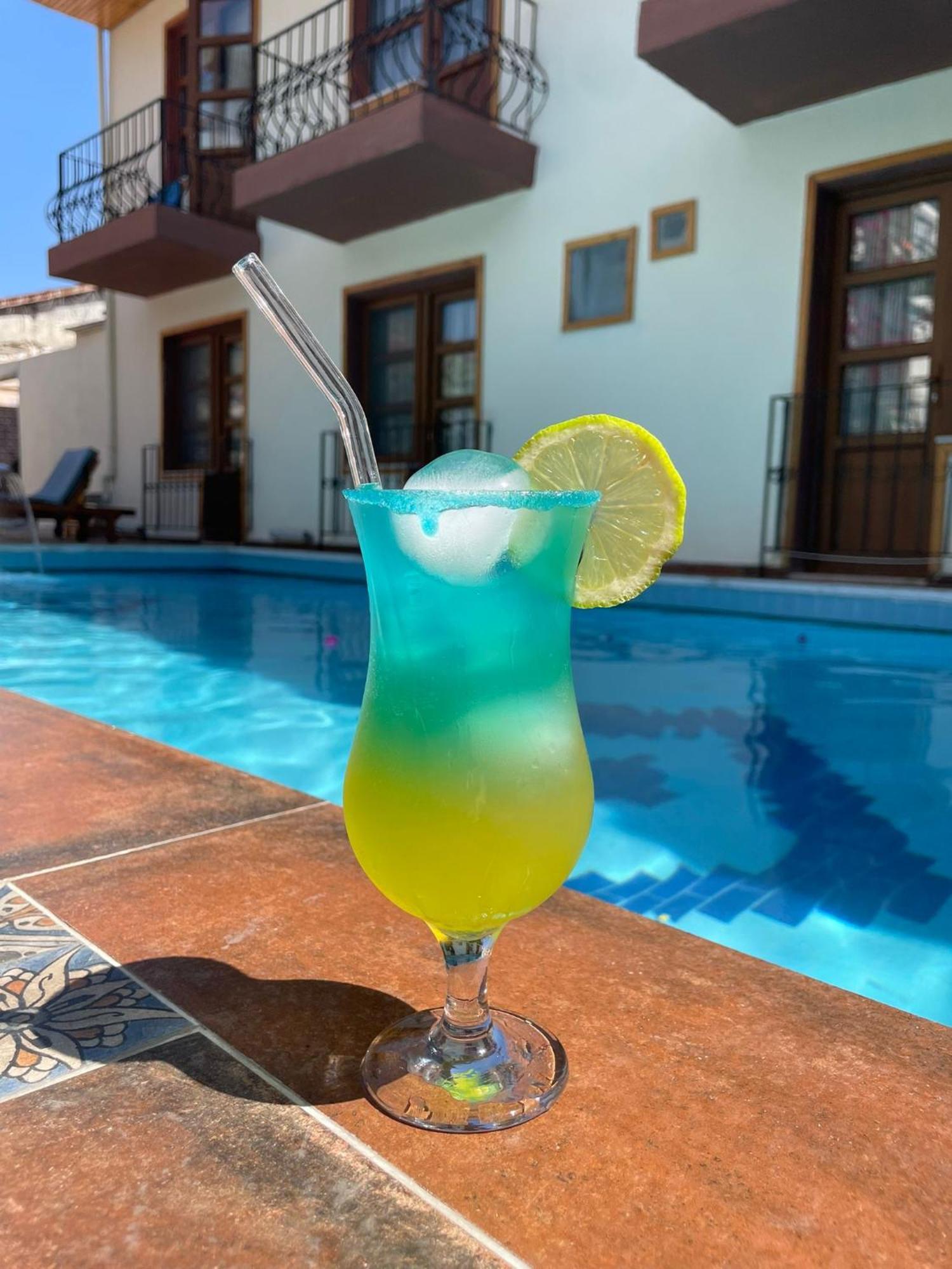 קוסדסי Sezgin Boutique Hotel מראה חיצוני תמונה